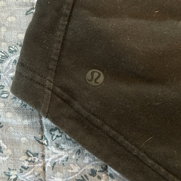 lululemon inner glow shorts - Picture 3 of 6